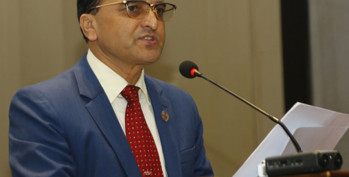 नागरिकता जस्तो विषयमा खेलबाड गर्नु हुँदैनः योगेश भट्टराई